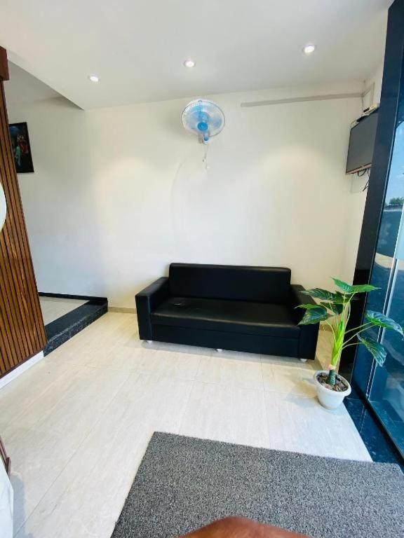 Hotel Shree Sai Širdi Exteriér fotografie